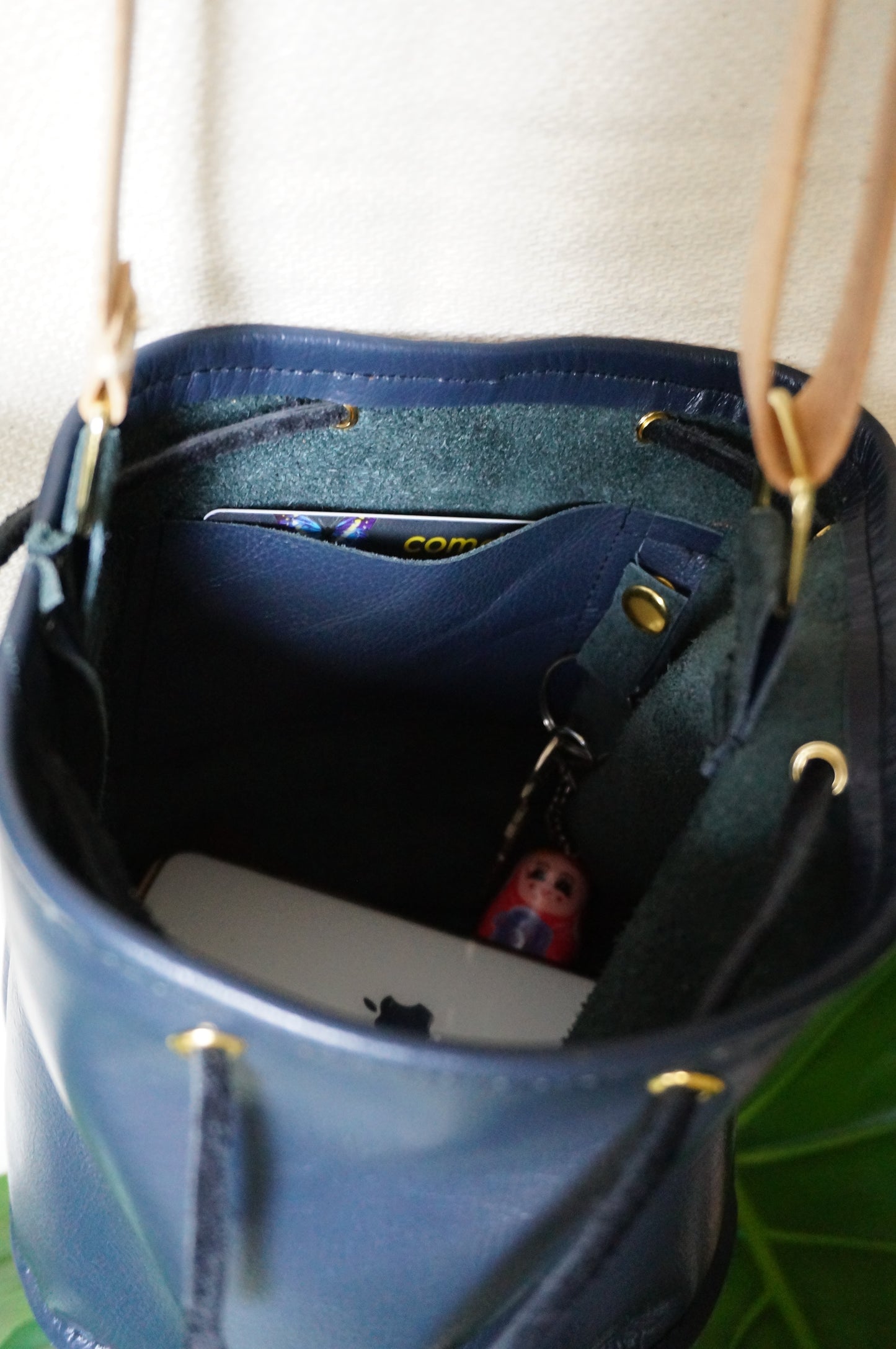 Bucket Bag Beuteltasche Umhängetasche aus Leder