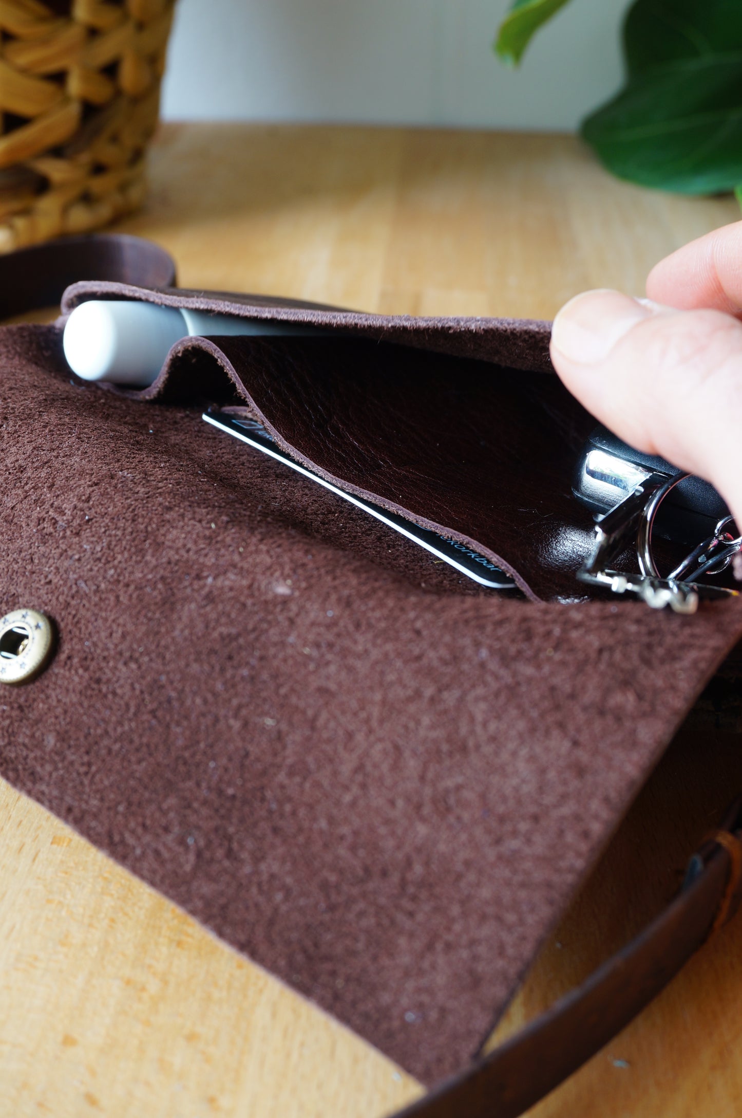 Bauchtasche, Brusttasche, Umhängetasche aus Leder