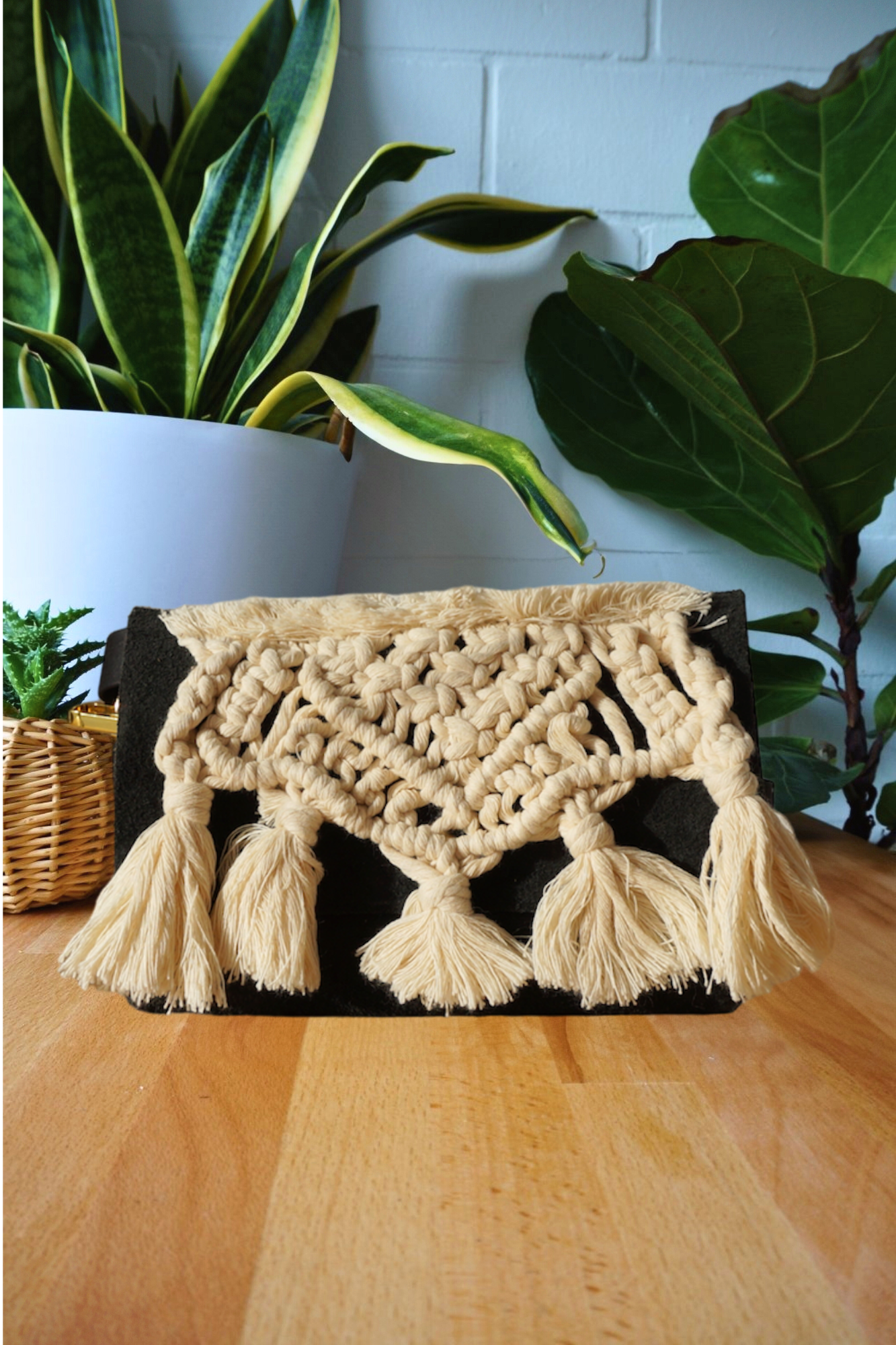 Bauchtasche mit Makramee, Brusttasche, Umhängetasche aus Leder