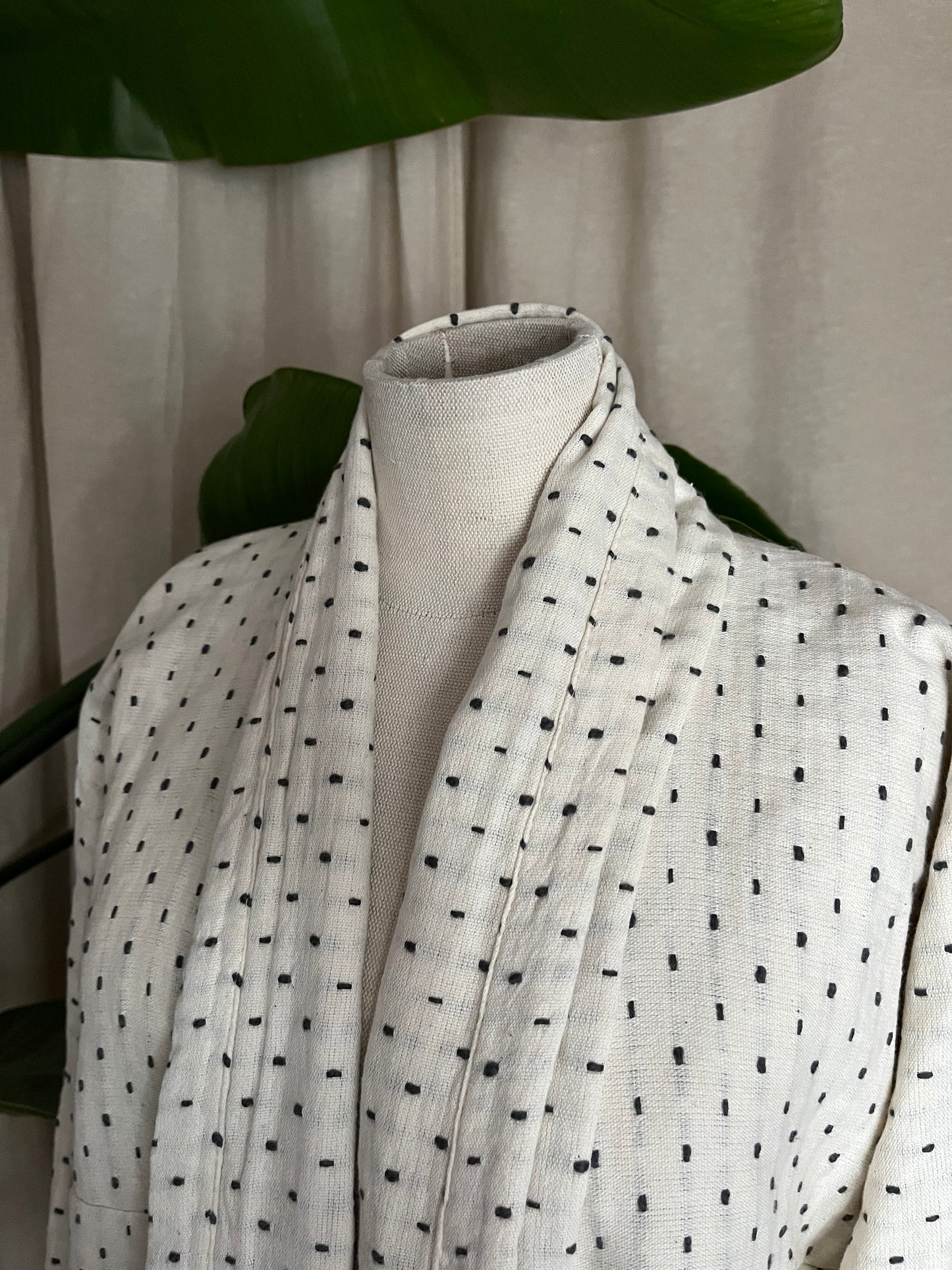 kurzer Kimono, creme gepunktet, 100% Baumwolle, Unikat