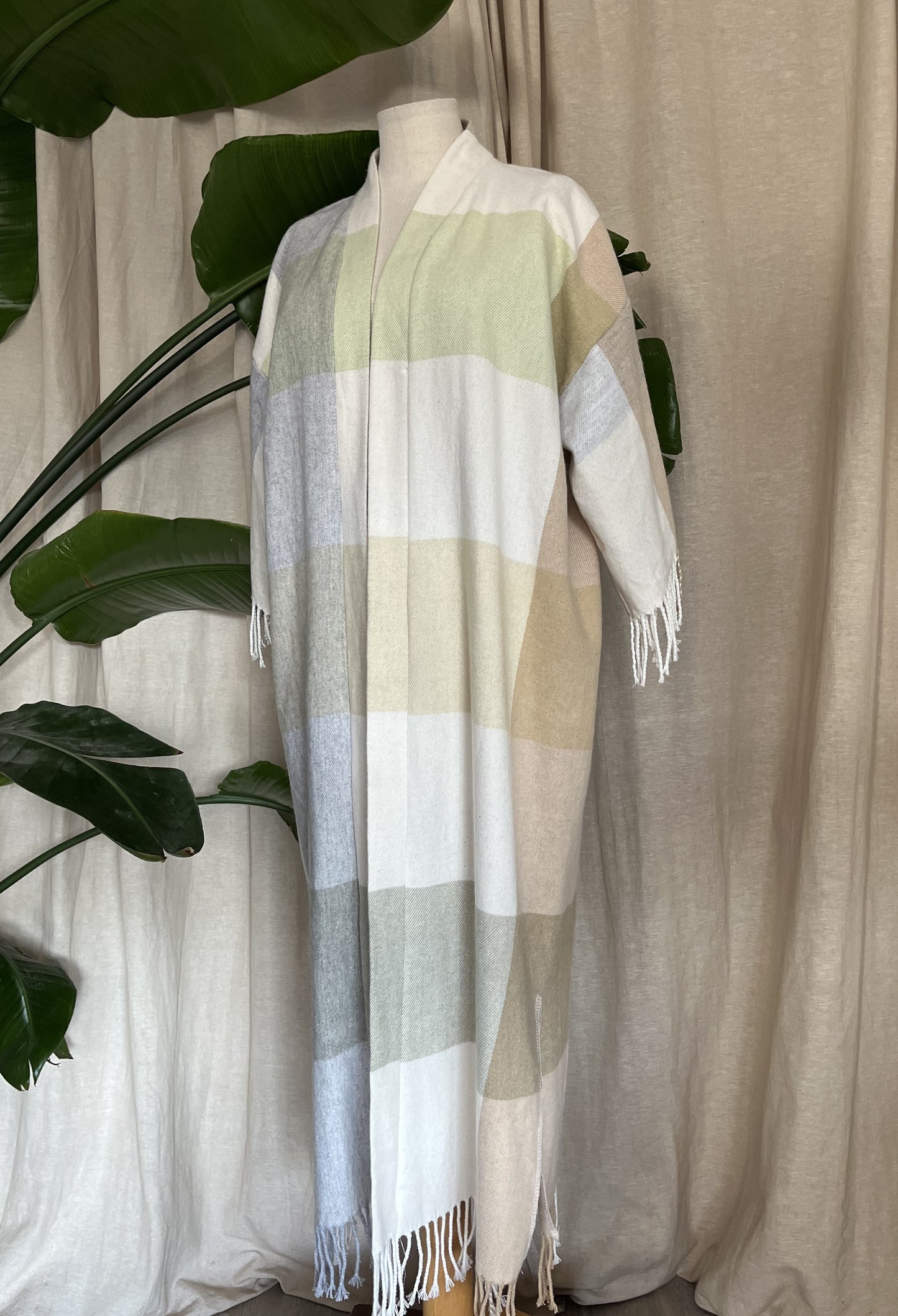 langer Kimono, flauschig weich, kariert Pastell, Loungewear, Unikat