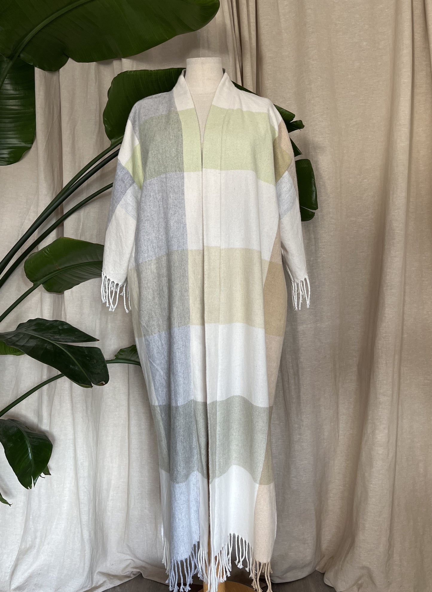 langer Kimono, flauschig weich, kariert Pastell, Loungewear, Unikat