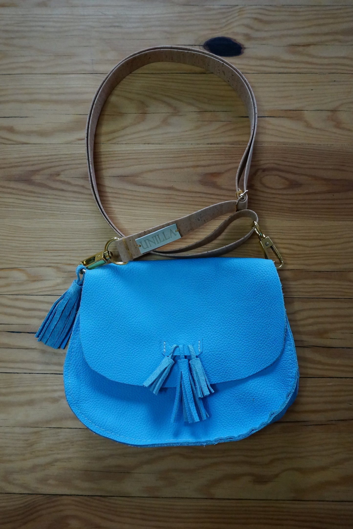 Kleine Saddle Bag, Umhängetasche aus Leder mit Fransen