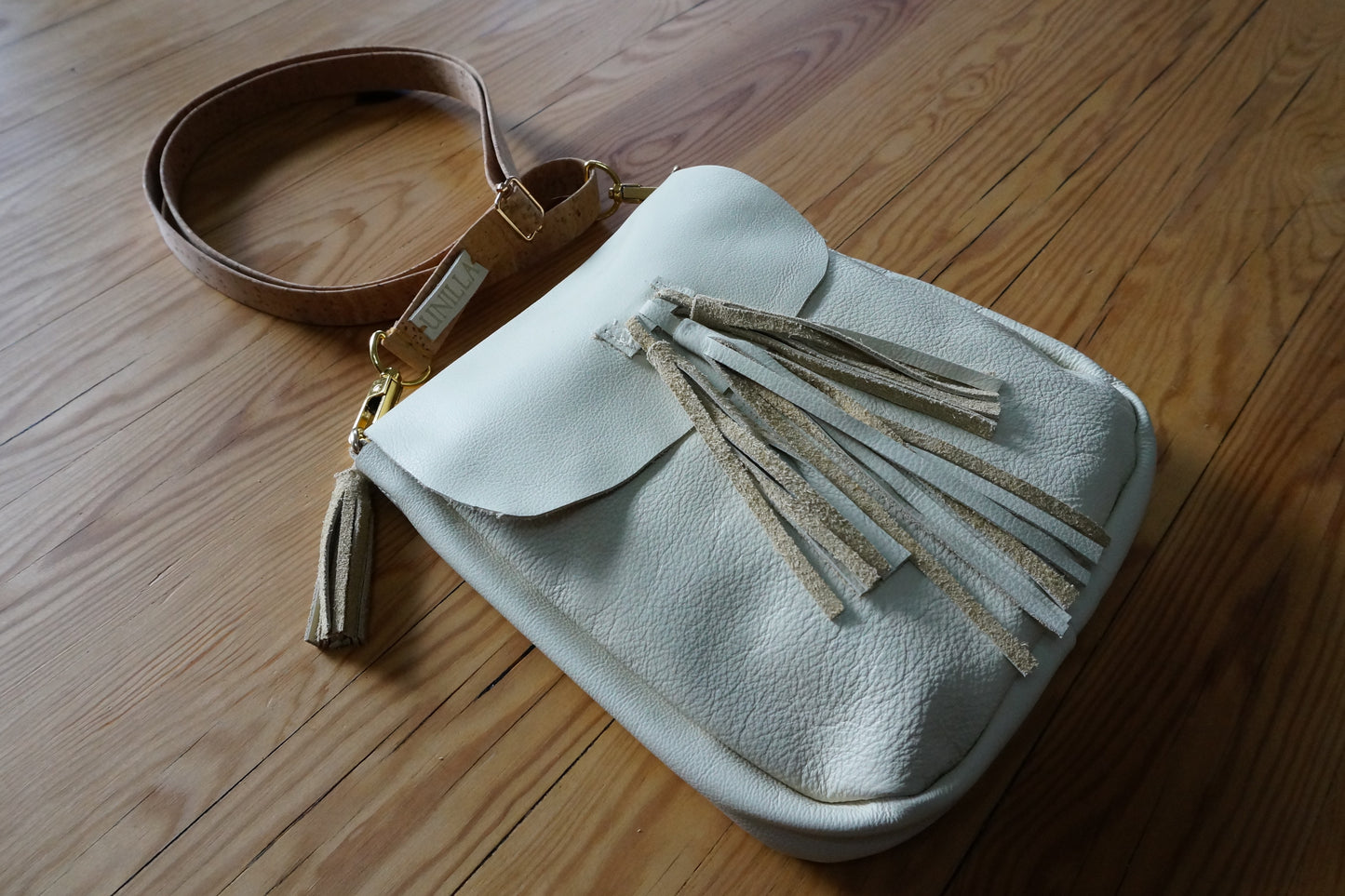 Große Saddle Bag, Umhängetasche aus Leder mit Fransen