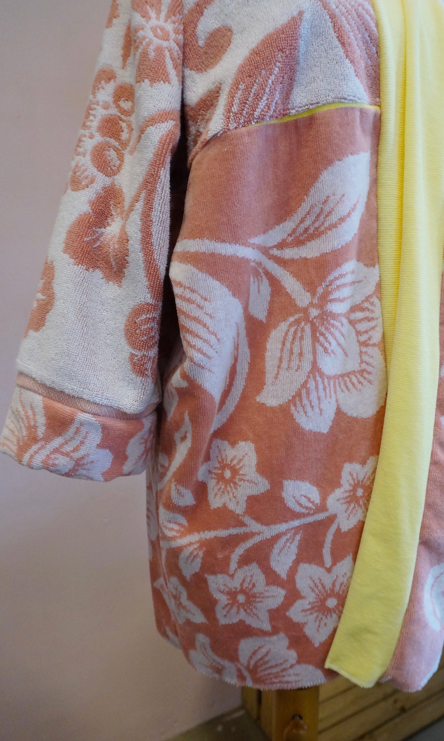 Retro Kimono, gelb rosa, 100% Baumwolle, Unikat