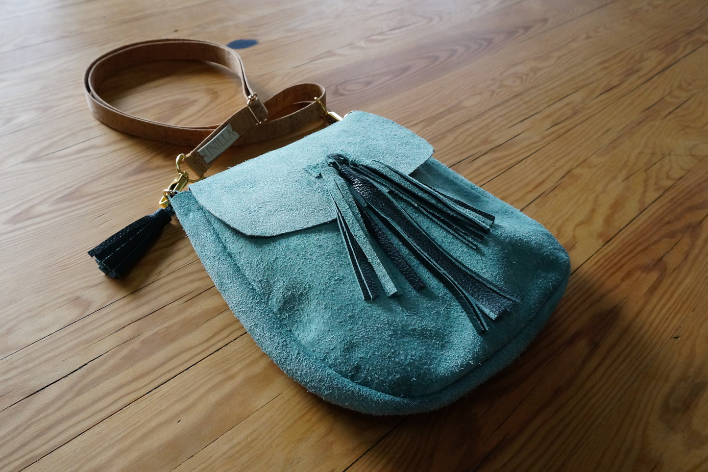 Große Saddle Bag, Umhängetasche aus Leder mit Fransen