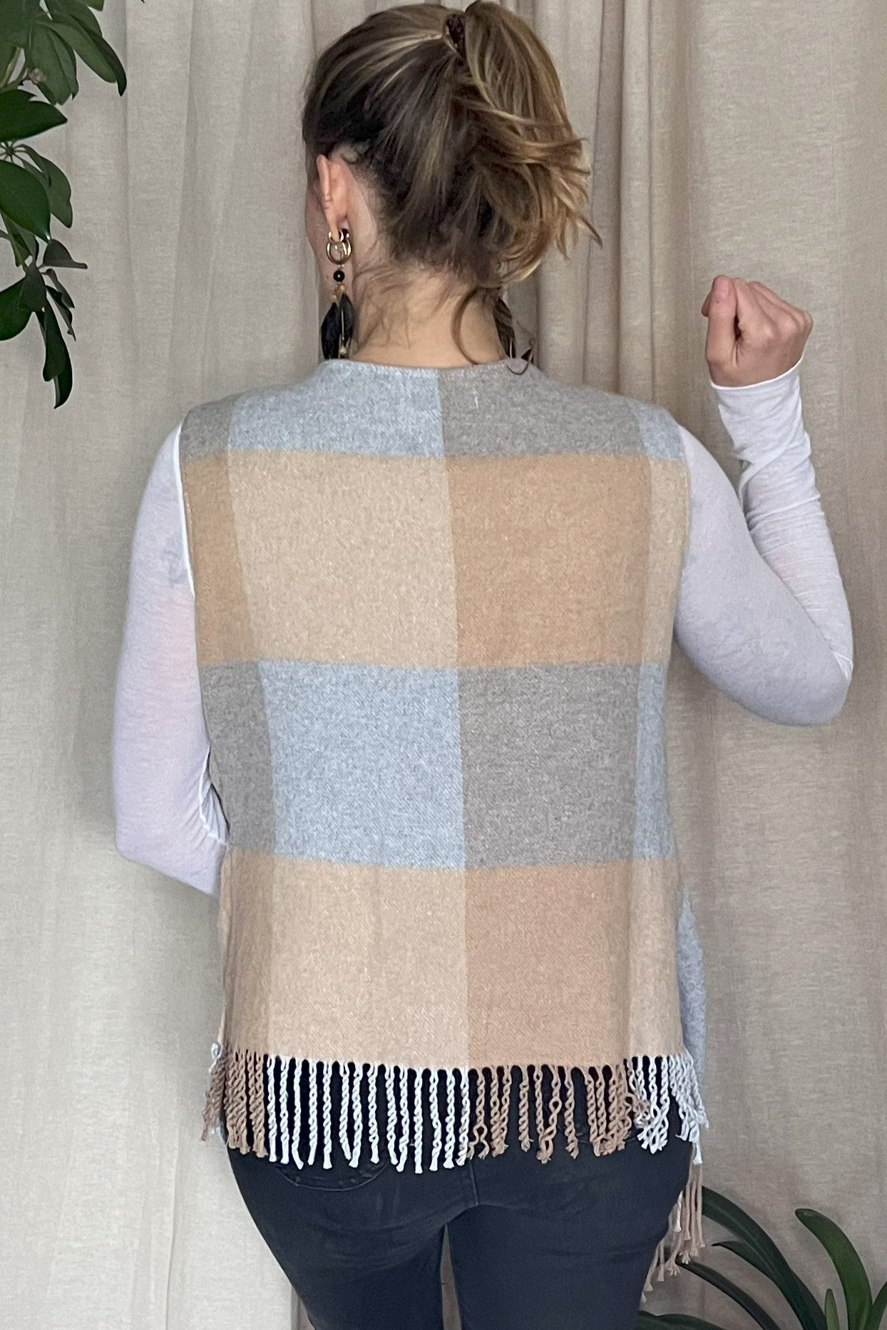 Schmale Weste, grau beige kariert, flauschig, S-L, Unikat