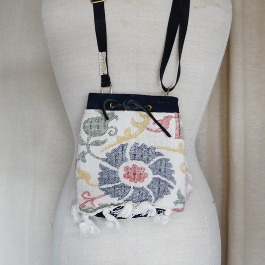 Bucket Bag aus Leder mit Stoff | Unikate