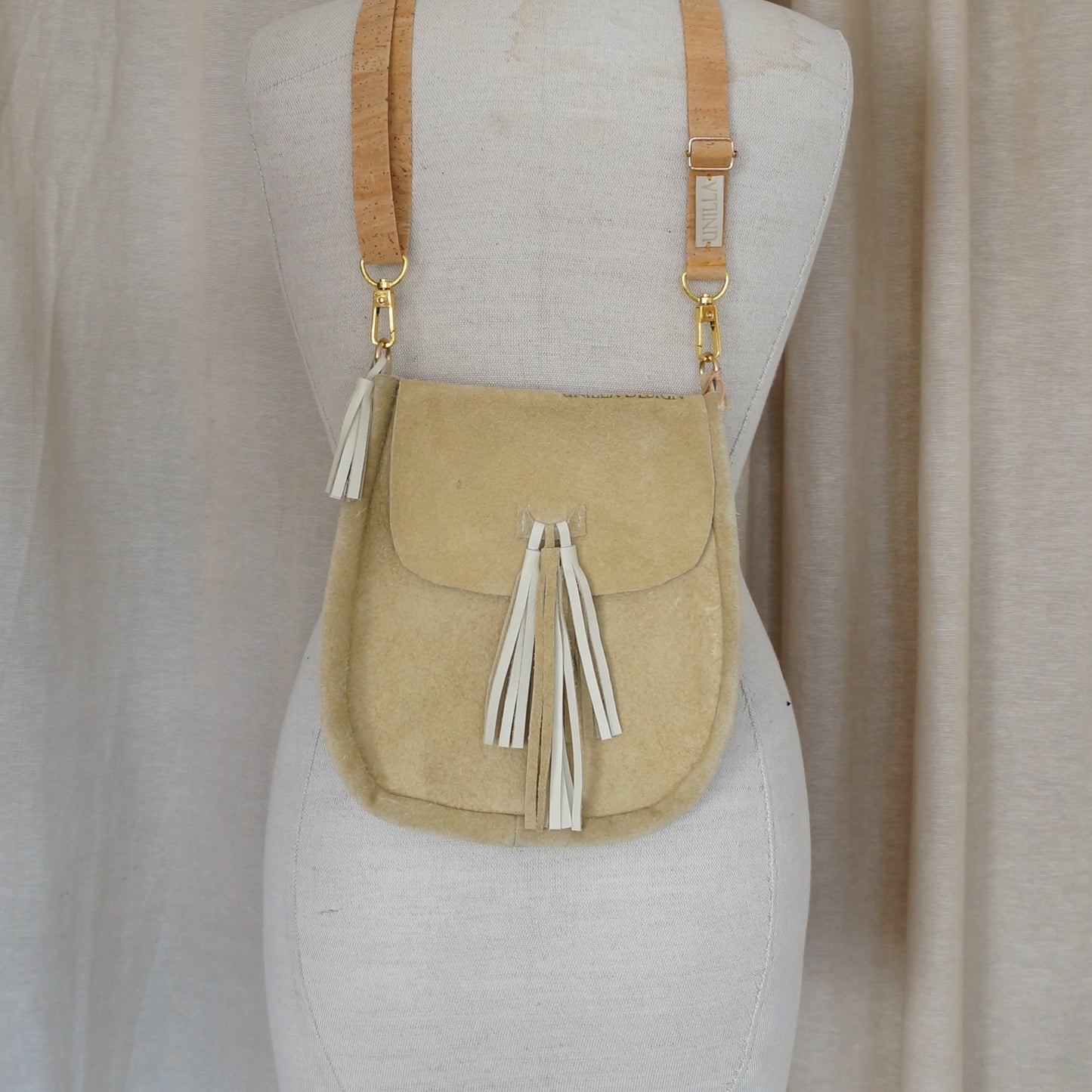 Große Saddle Bag aus Leder mit Fransen | Limited Edition