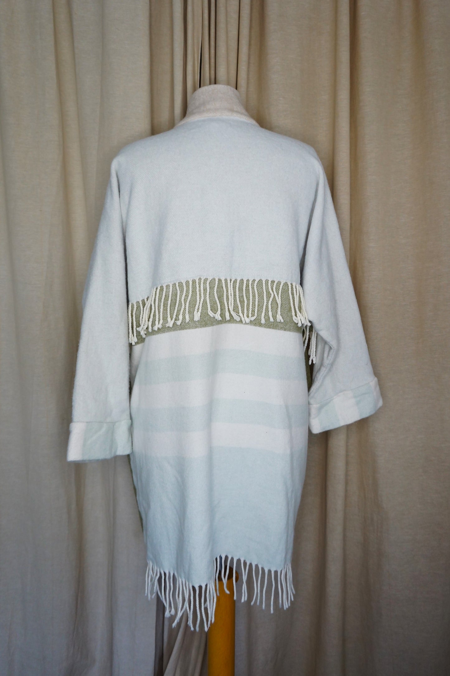 Retro Kimono – Blau & Grün Fransen | Unikat