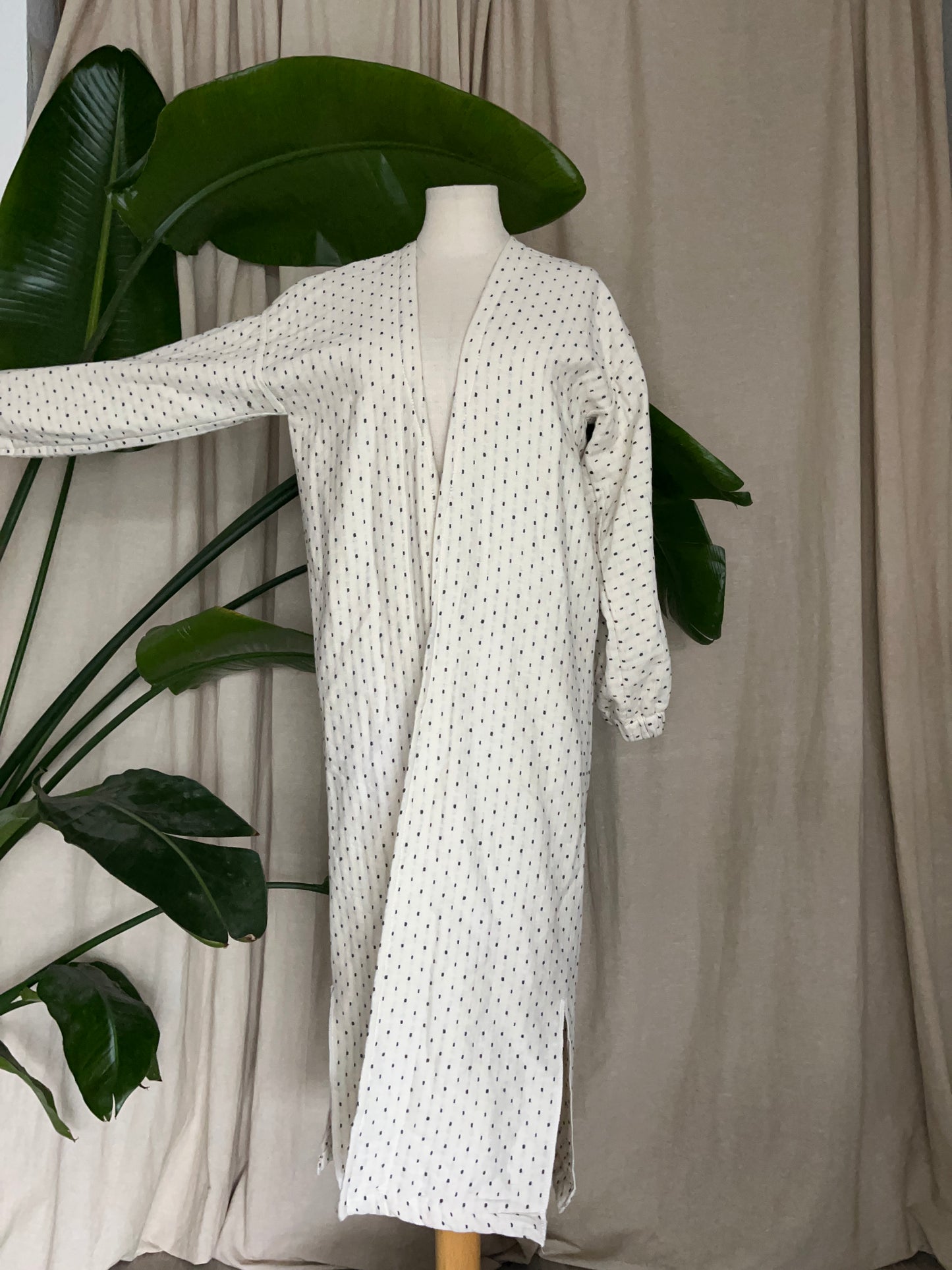 langer Kimono, creme gepunktet, 100% Baumwolle, Unikat
