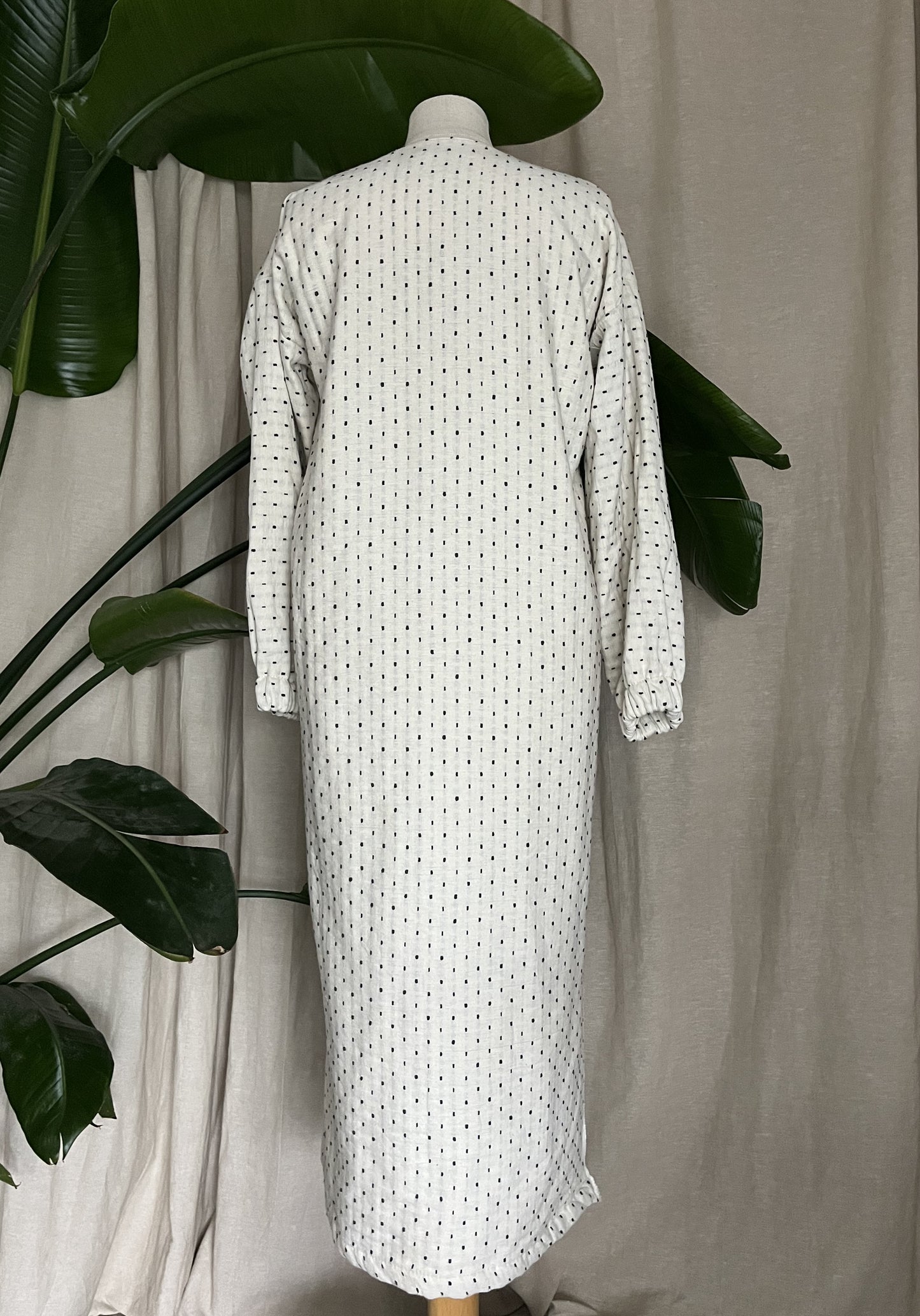 langer Kimono, creme gepunktet, 100% Baumwolle, Unikat